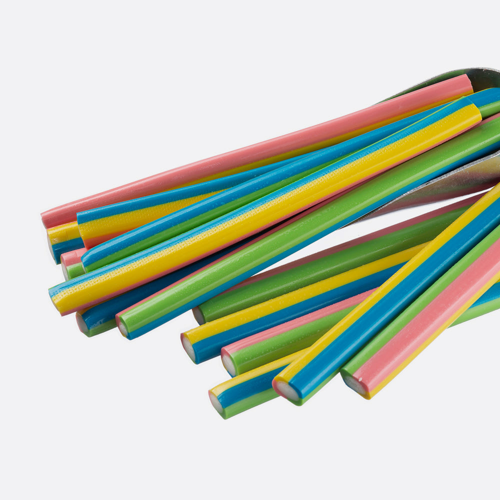 033-COLORFUL-FILLED-PIPE-HALVES-LICORICE.jpg